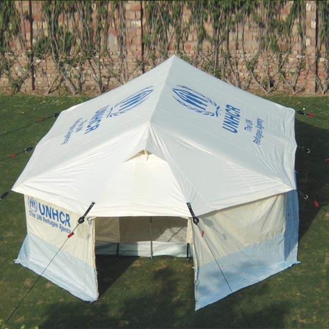 UNCHR Refugee Family Tent 005353